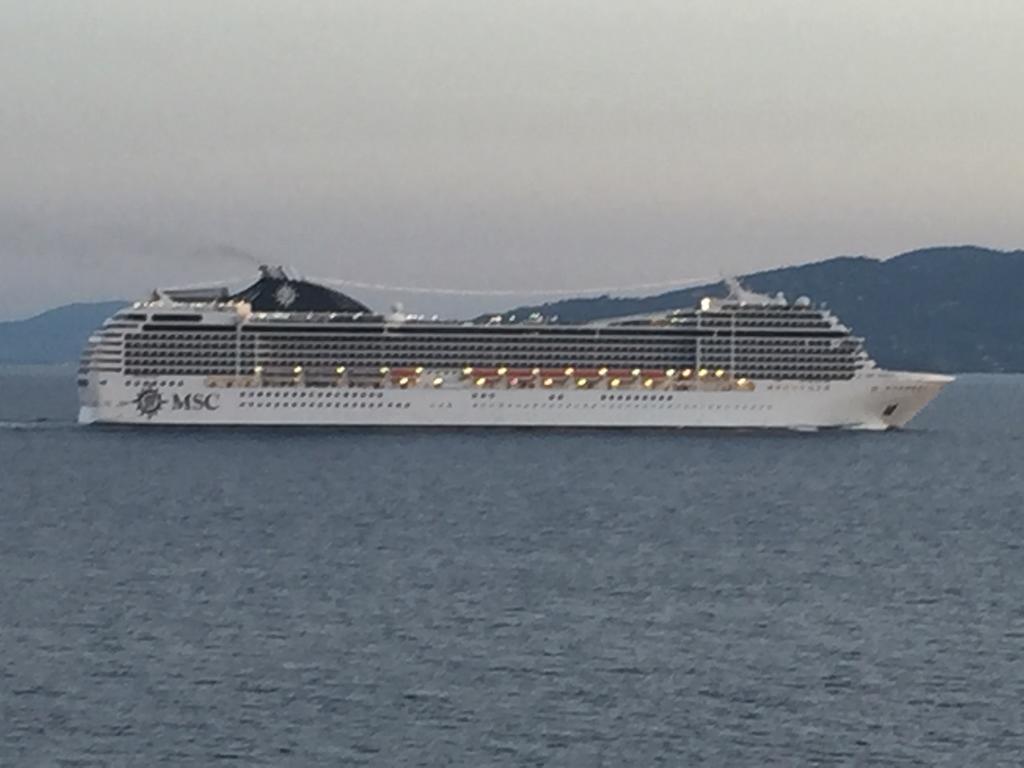 Royal Apartment Luxury Holiday For Queen And King Saranda Extérieur photo